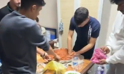 KYK yurdunda çiğ köfte partisi! Gençlerin eğlencesi sosyal medyayı salladı