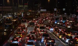 İstanbul'daki deprem paniğe yol açtı: Trafik yoğunluğu arttı!