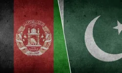 Pakistan-Afganistan sınırında şiddetli çatışma! Taliban karakollara saldırdı