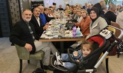 Emekliler kahvaltıda buluştu