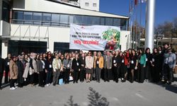 Aromaterapiden kardiyolojiye: Tıbbi Bitkiler Sempozyumu yoğun Ankara'da ilgi gördü