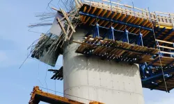 Diyarbakır’da viyadük inşaatında facia: İskele çöktü, 4 işçi hayatını kaybetti