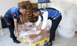 Antalya’da 25 ton son kullanma tarihi geçmiş tavuk ele geçirildi