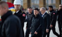 Zelenskiy Ankara’da Anıtkabir’i ziyaret etti!
