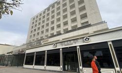 Eskişehir'de otel yangını paniği: 152 kişi apar topar tahliye edildi!