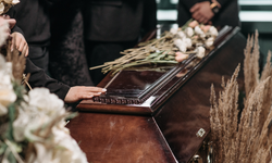 Tabuttan gelen ses yürekleri ağza getirdi: Tapınakta yaşadığı anlaşıldı!