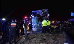 Denizli’de korkunç kaza: Yolcu otobüsü ve minibüs çarpıştı, şoför hayatını kaybetti