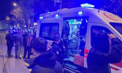Ehliyetsiz sürücü bekçiye çarptı, gözyaşları içinde ambulansta ceza tutanağı imzaladı