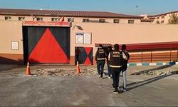 Kamyoneti ateşe veren zanlılar polis tarafından tutuklandı