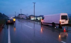 Otomobil ile minibüs çarpıştı: 4 kişi yaralandı