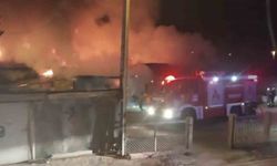 Sivas’ta köyde korkutan ahır yangını: Hayvanlar son anda kurtarıldı