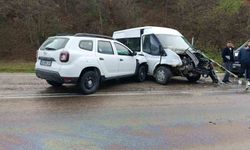 Tokat Niksar’da zincirleme kaza: 1’i çocuk 9 yaralı