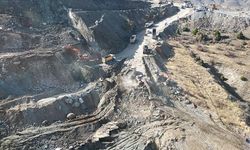 Sivas Divriği’de göçük altında kalan şantiye müdürünü arama çalışmaları 8. günde sürüyor
