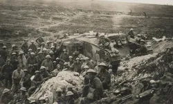 Düzenli ordu ilk başarısını hangi cephede elde etti, komutanı kimdir?