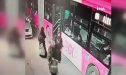 Ankara’da EGO otobüsünde tehlikeli anlar: Kadın yolcu hareket eden otobüsten böyle düştü!