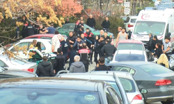 Ankara Adliyesi önünde bıçaklı kavga: Çocuk mahkemesi davası sonrası 5 yaralı