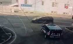 Belediye makam aracı ile jandarma minibüsü çarpıştı: 2 asker yaralandı