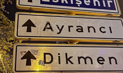 Kızılay tabelası yeniden yerine kondu, bu kez başında polis bekliyor