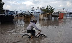 Gazze’yi Byron Fırtınası vurdu: Çadırlar sular altında kaldı, çok sayıda şehit var!