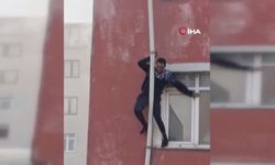 Yangından kurtulmak isterken 5. kattan düştü! O anlar kamerada