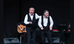 Altan Erkekli ve Veysel Diker’li “Ortadaki Oyun” 13 Aralık’ta Çankaya Sahne’de