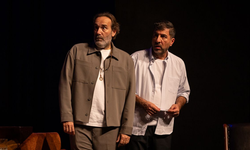 “Aşk listesi” Ankara’da sahnede: Ruh eşini seçmek mümkün mü?