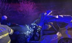 Afyonkarahisar’da beton mikseriyle çarpışan otomobilden acı haber