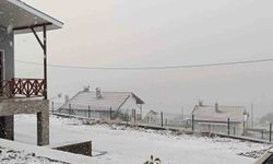 Ankara’da Beypazarı’nda mevsimlik ilk kar yağışı etkili oldu