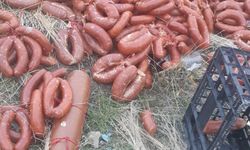 Ankara’da şok eden manzara! Boş araziye atılmış kilolarca et ürünü bulundu