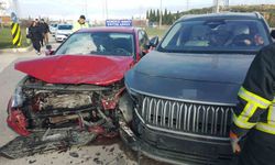 Bilecik’te direksiyon sınavında kaza: Komisyon üyeleri de yaralandı