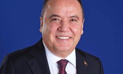 Muhittin Böcek sağlık sorunları nedeniyle 7’nci kez hastaneye kaldırıldı