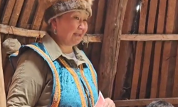 Altay Türkü kadının sözleri gündem oldu: “Biz Türk’üz, Gök Tengri’ye inanırız”