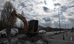 Keçiören Fatih Köprüsünde Yol Çalışması Krizi: Aylardır Aynı Manzara!