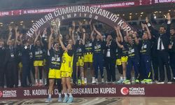 Fenerbahçe Opet’ten tarihi zafer! 30. Kadınlar Cumhurbaşkanlığı Kupası'nı kazandı!