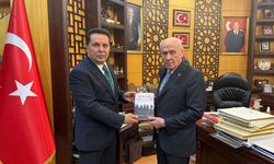 Eski Esenyurt Belediye Başkanı Ahmet Özer’den Bahçeli’ye sürpriz ziyaret!