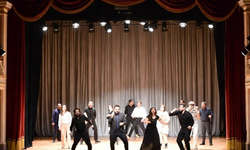 Ankara’da tiyatro dolu bir hafta başlıyor! Sezonun yıldız oyunları sahnelere taşınıyor