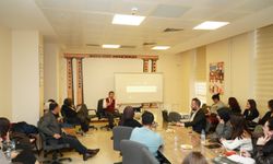 Spinoza Felsefesi Ankara’da Ele Alındı: Dijital Çağ ve Özgürlük Yorumu Dikkat Çekti