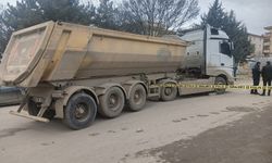 Ankara’da feci kaza: Düşen cüzdanını almak isterken hafriyat kamyonunun altında kaldı!