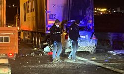 Ankara’da feci kaza: Otomobil tıra arkadan çarptı, 1 ölü