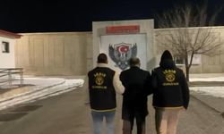 Iğdır'da izinsiz eyleme katılmıştı: DEM'li il başkanı Deniz Kaynar tutuklandı!