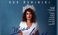 Miss Turkey Ankara’da sahnede: Kadın hikâyelerine ironik bir bakış