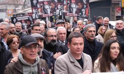 Bursa’da Uğur Mumcu anması: 33 yıl sonra aynı yürüyüş, aynı mesaj