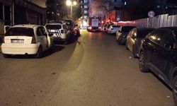 Kartal’da 5 katlı binanın çatısı alevlere teslim oldu