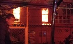 Konya Beyşehir’de yangın: İki katlı ev kullanılamaz hale geldi