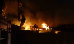 Malatya’da şantiye yatakhanesinde yangın: 2 işçi yaralandı