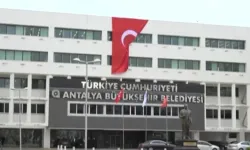 Antalya Büyükşehir Belediyesi’ne yolsuzluk operasyonu: 15 şüpheli gözaltında
