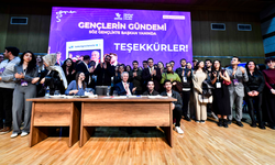 Ankara'da gençlik masası kuruldu: Gençler sordu, Mansur Yavaş yanıtladı!