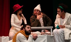 Bulgakov’un çarpıcı klasiği Köpek Kalbi Ankara’da sahne alıyor!