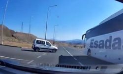 Bir ay Türkiye’de kalan çiftin araç kamerası görüntüleri gündem oldu!