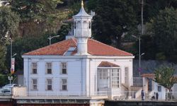 İstanbul'un denizin içine yapılmış tek camisi: Üryanizade Camii zamana meydan okuyor